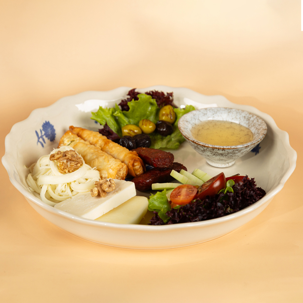 აღმოსავლური საუზმე