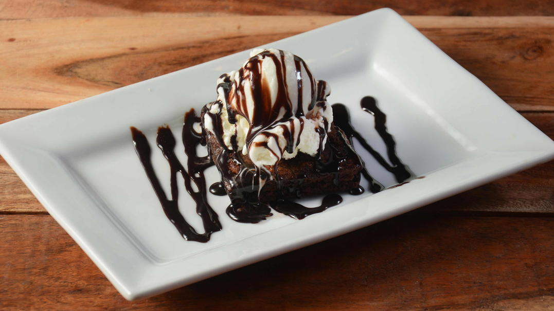 Brownies with Ice Cream 