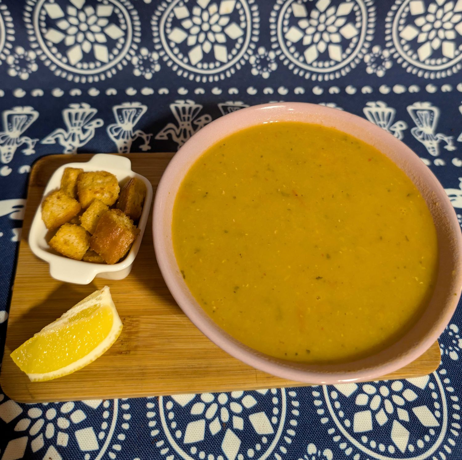 Lentil soup with croutons