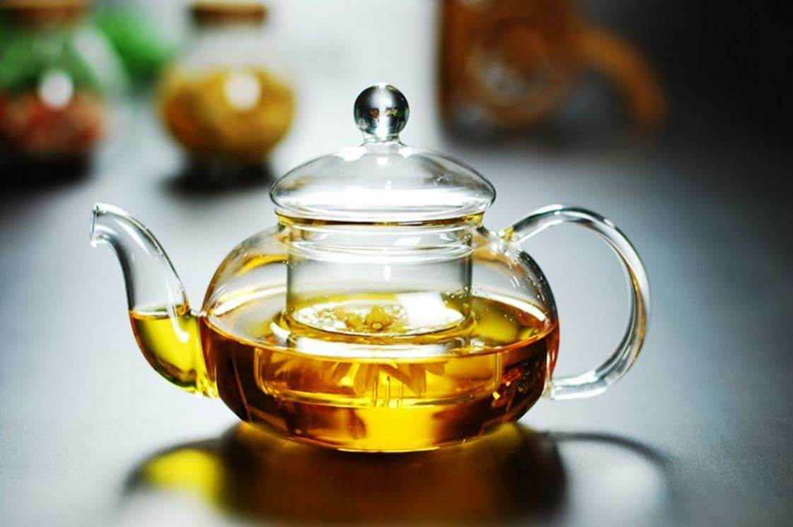 Teapot tea: granny's garden