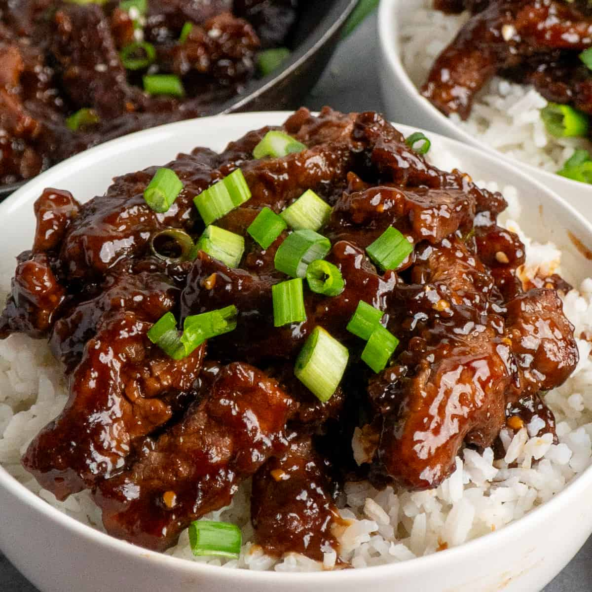 Beef teriyaki with broccoli and steamed rice